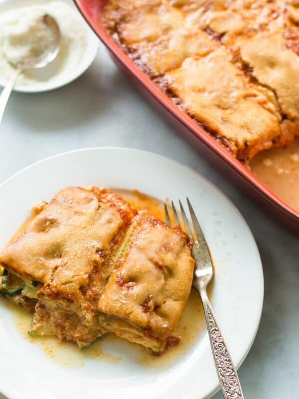 Zucchini Casserole Recipe - This zucchini, ricotta, Parmesan and tomato sauce casserole recipe makes a delicious recipe for summer. It is easy and quick to make and it is also low in carbs.