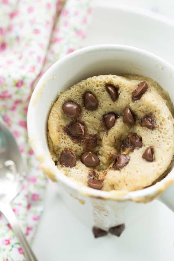 Gluten-free Mug Cake On-the-Go - I called this recipe ''Gluten-free Mug Cake On-the-Go'' because you can make it in your mason jar or even in a small microwave-safe container that has a lid and bring easily to work or school. This is very convenient, healthy and delicious snack to have during your busy week! 