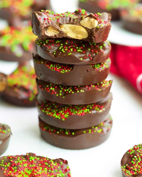 Christmas Almond Chocolate Cups