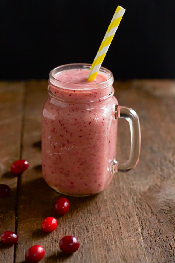 Super Energy Cranberry Apple Smoothie– Boost your energy in the morning with this Super Energy Cranberry Apple Smoothie that combines the tartness of the cranberry with the sweetness of the apple, the flavor of the coconut milk and a pinch of cinnamon. This is a perfect way to start your day during wintertime! 