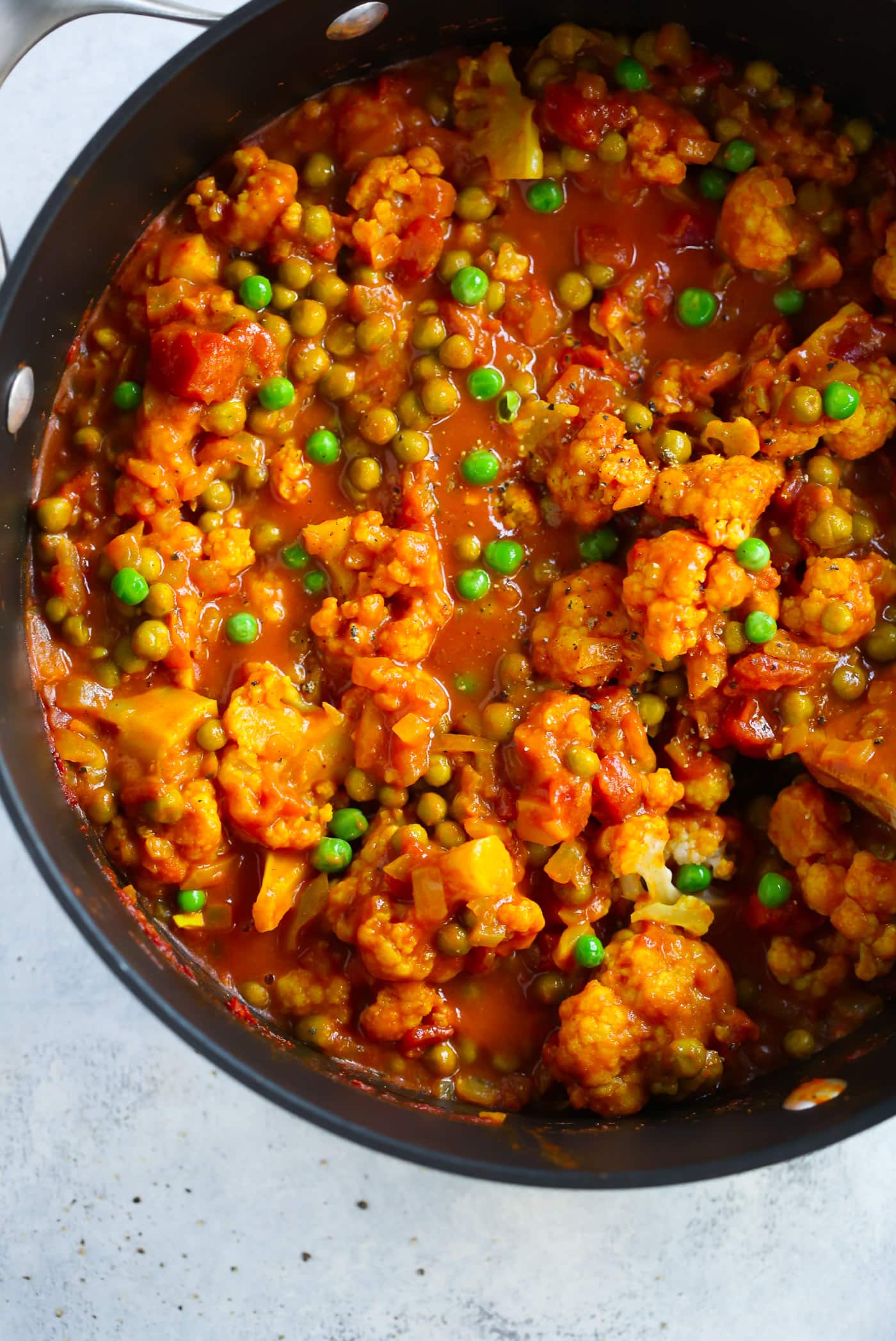 Easy One-Pot Cauliflower Curry Recipe - Primavera Kitchen