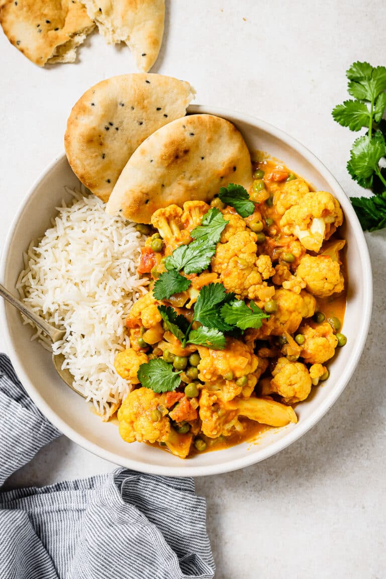 Cauliflower Curry Recipe – Creamy & Made with Coconut Milk