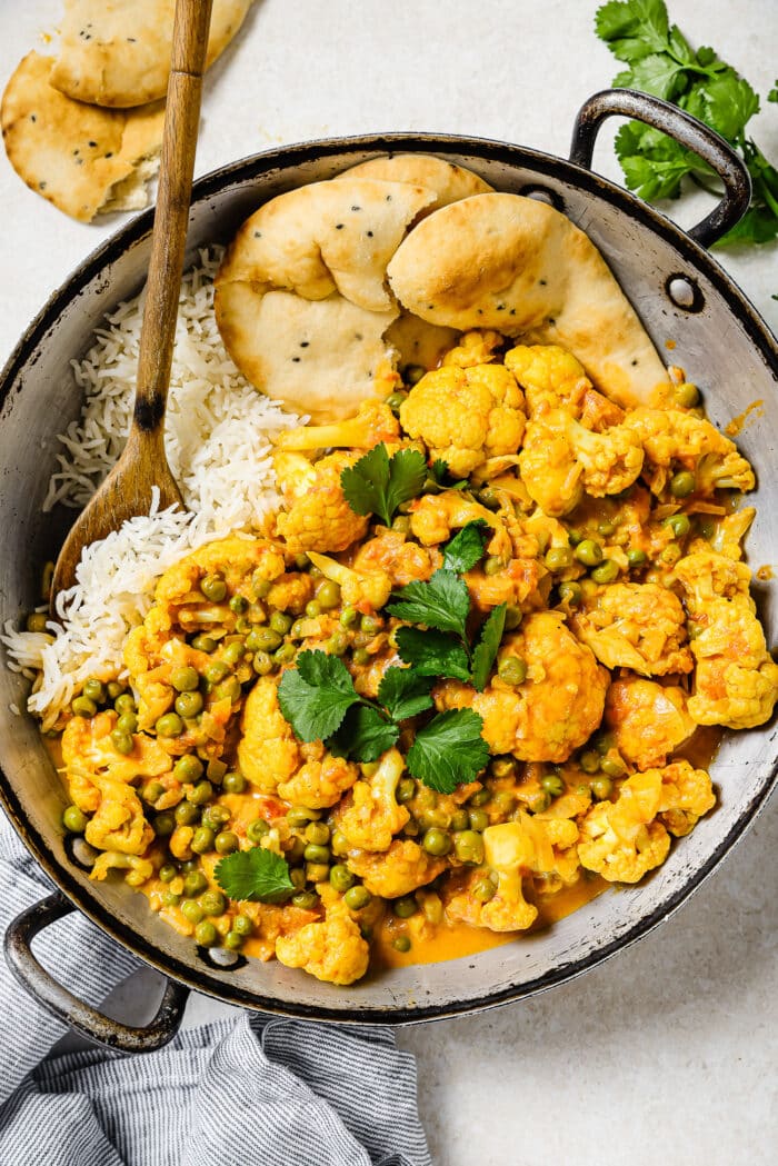 Cauliflower Curry Recipe – Creamy & Made with Coconut Milk