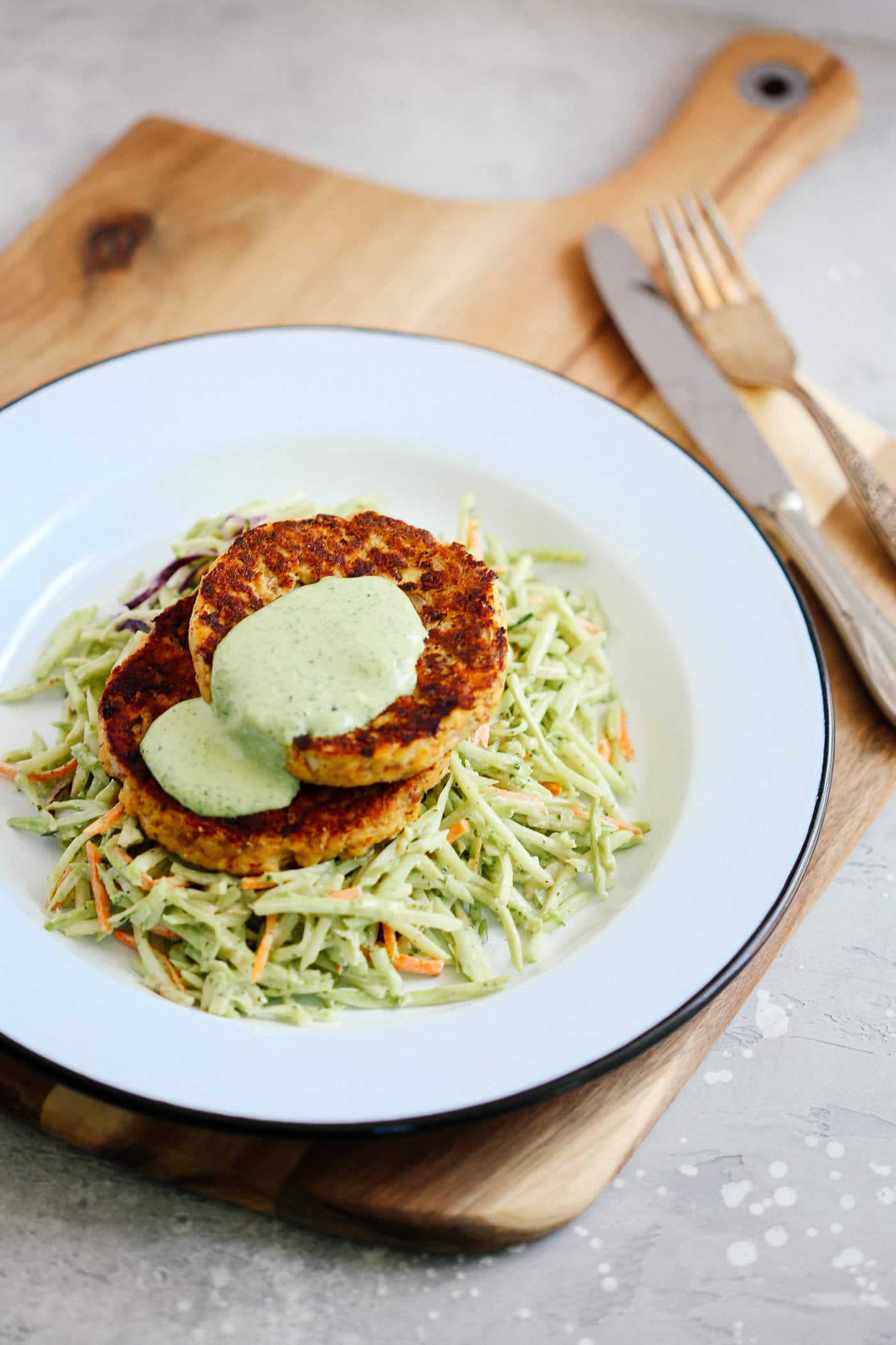 Low-Carb Salmon Burgers with Avocado Coleslaw - Primavera Kitchen