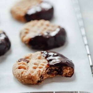 close up of almond Flour Shortbread Cookie on a rack