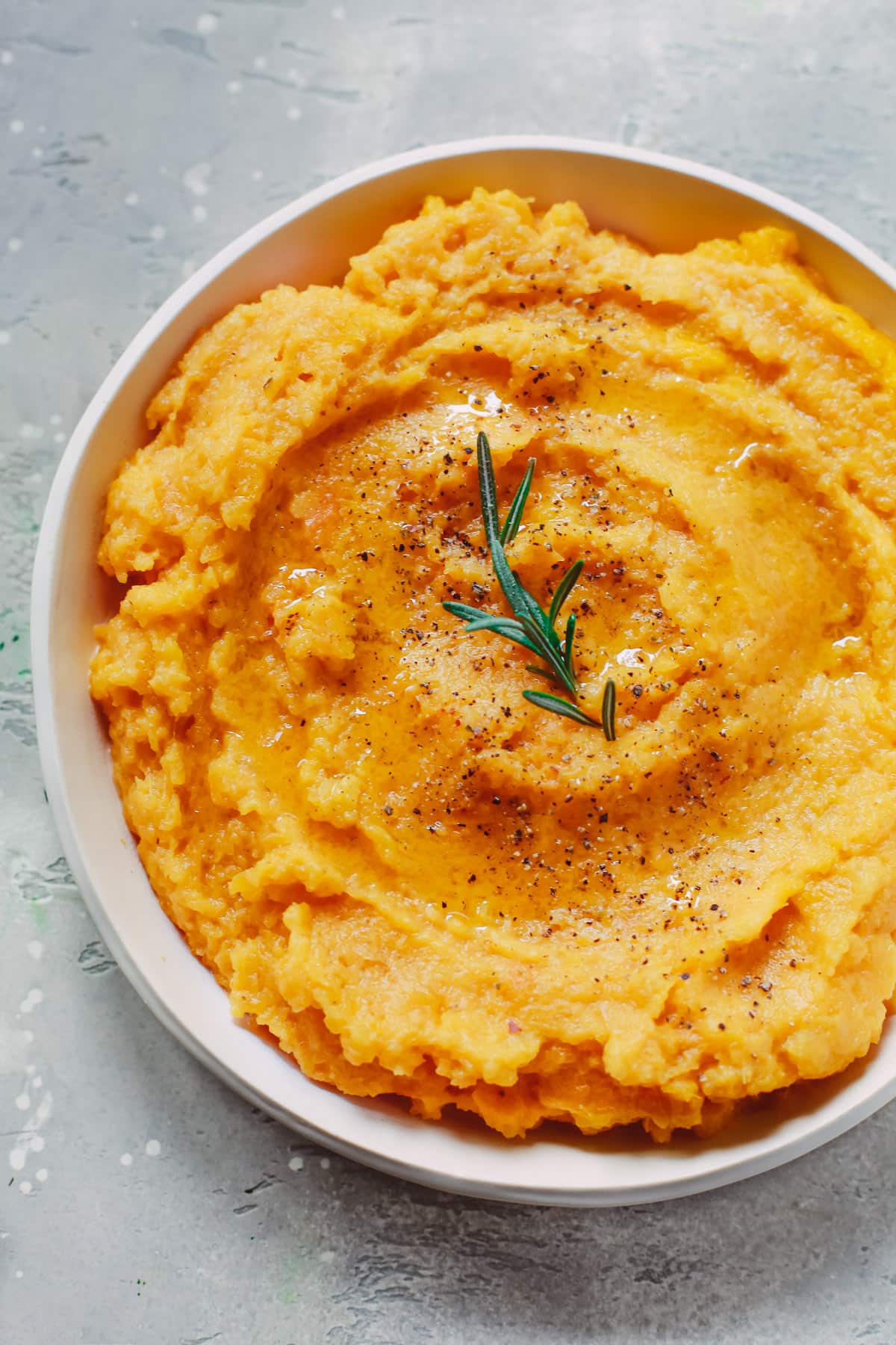 Overhead photo of a bowl of roasted butternut squash mash.