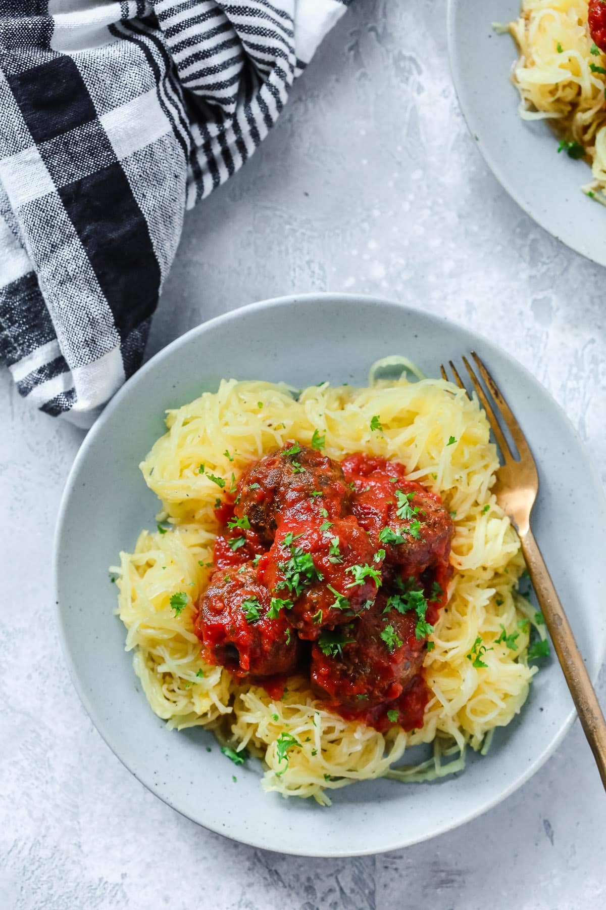 Whole30 Low-Carb Spaghetti Squash With Meatballs