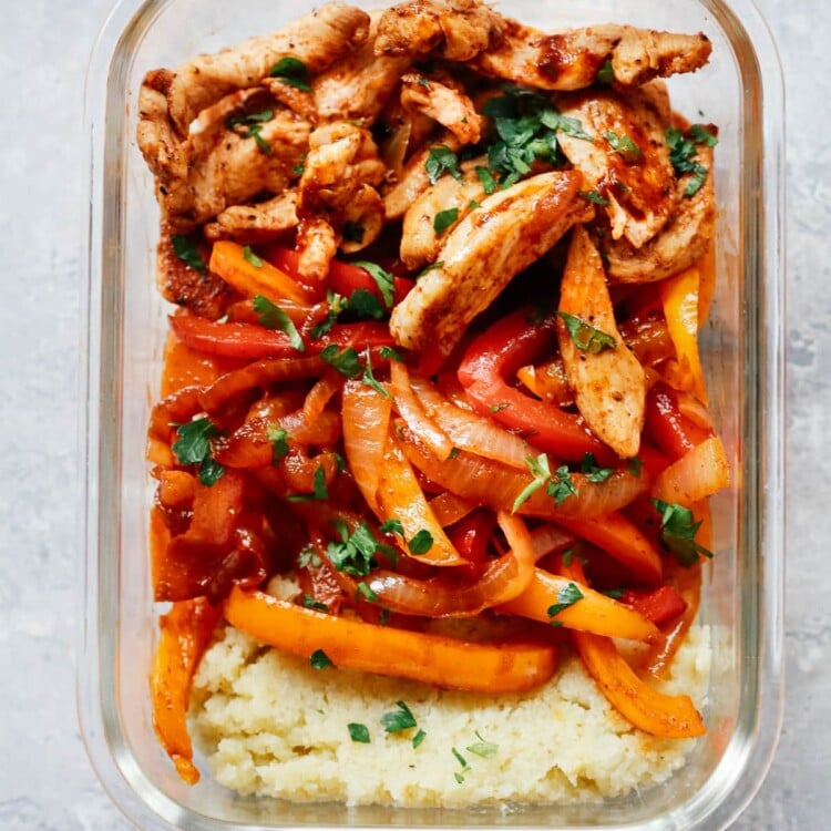 The Ultimate Chicken Fajita Bowl - The Dish On Healthy