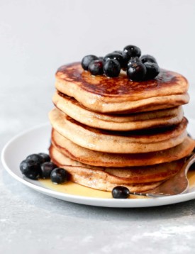 3-Ingredient Almond Flour Pancake Recipe - Primavera Kitchen