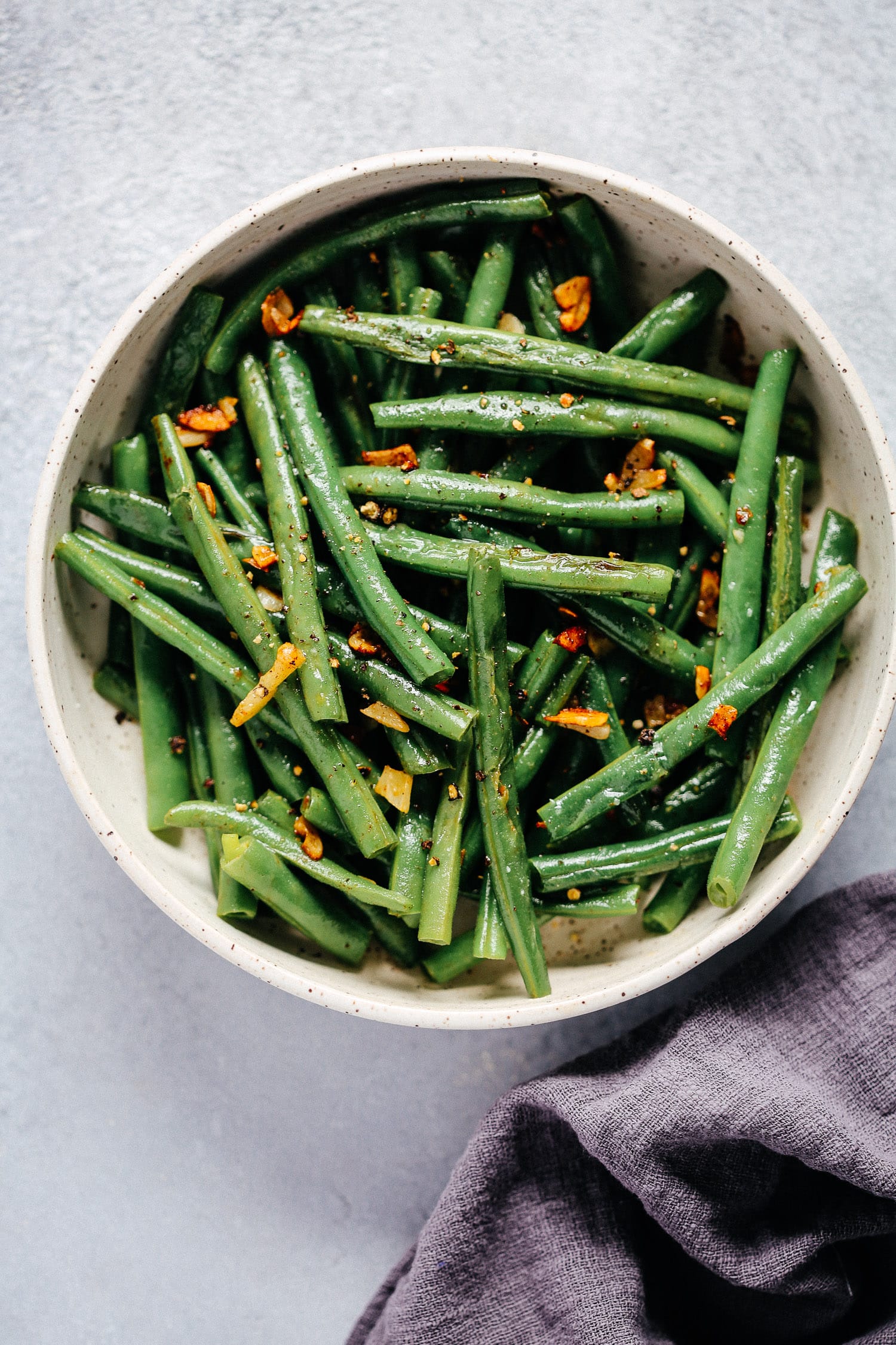 bowl of fresh grean beans with garlic and butter