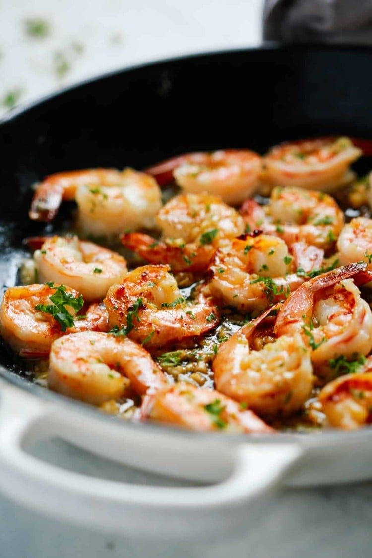 Garlic Butter Shrimp Recipe Easy and Quick Dinner in 5 Minutes!