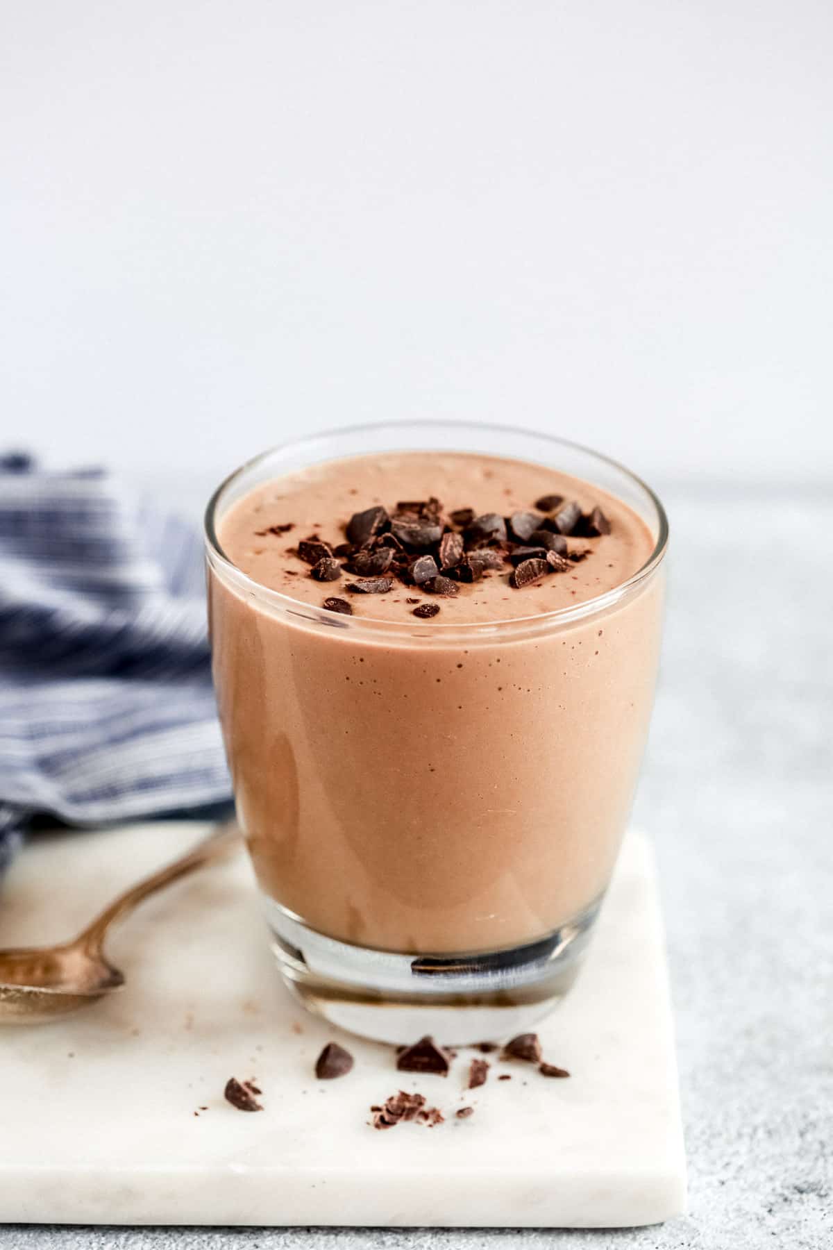 creamy low carb chocolate smoothie in a glass