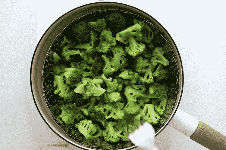pan with broccoli