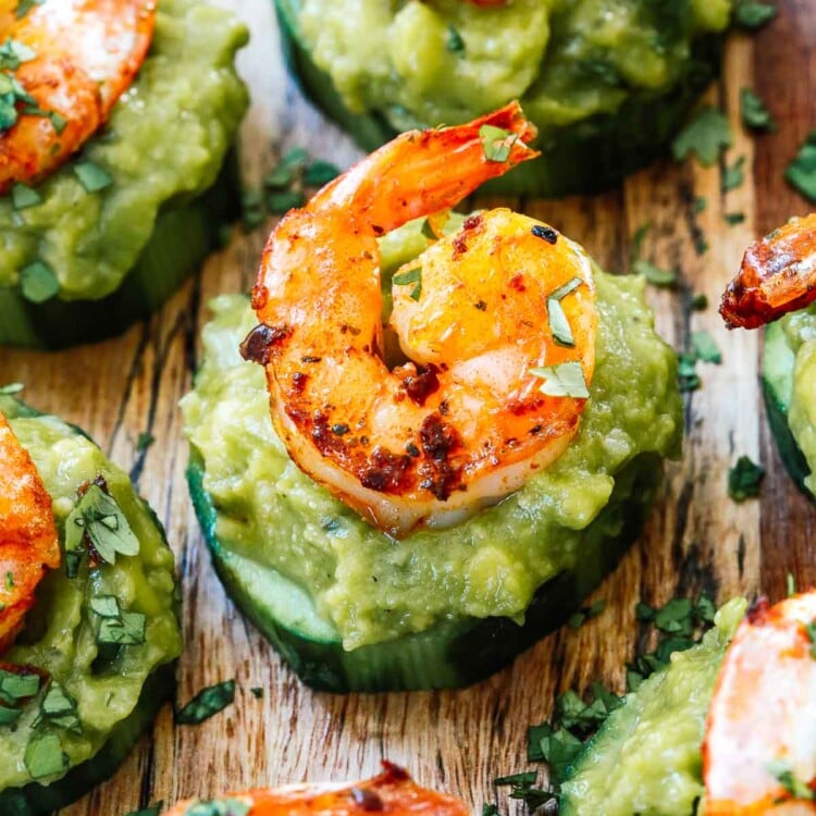 Close up of a shrimp guacamole bites.