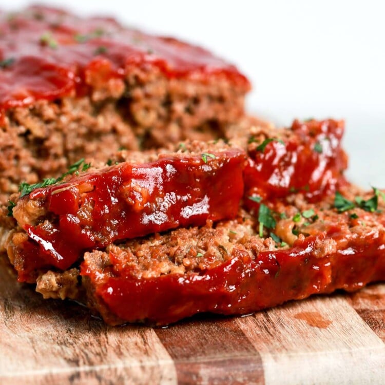 close up a lean ground beef meat loaf