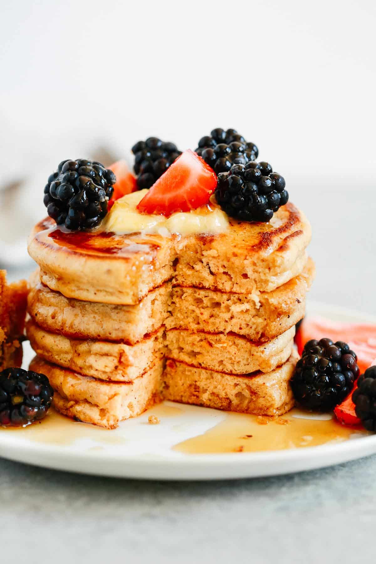 gluten free pancakes recipes round up by eatingworks.