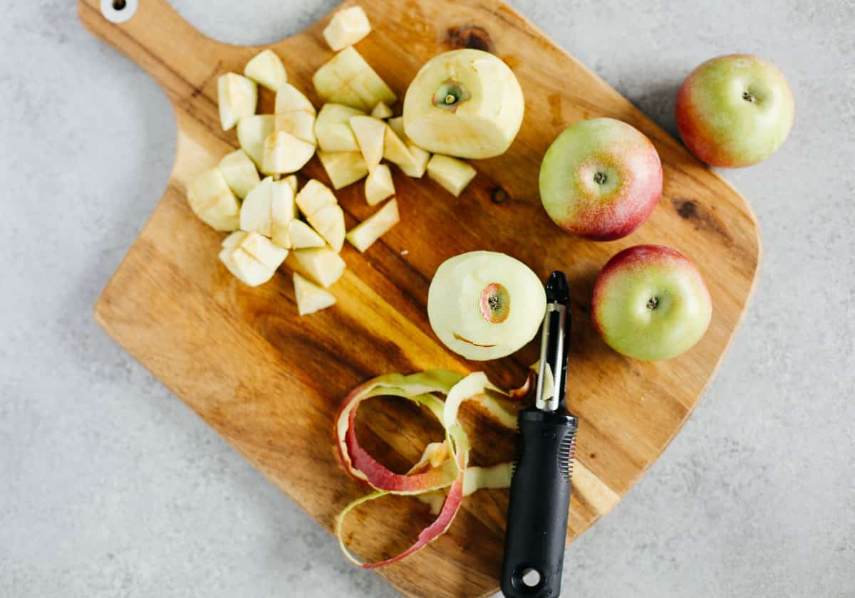peeling and dicing apples for slow cooker applesauce