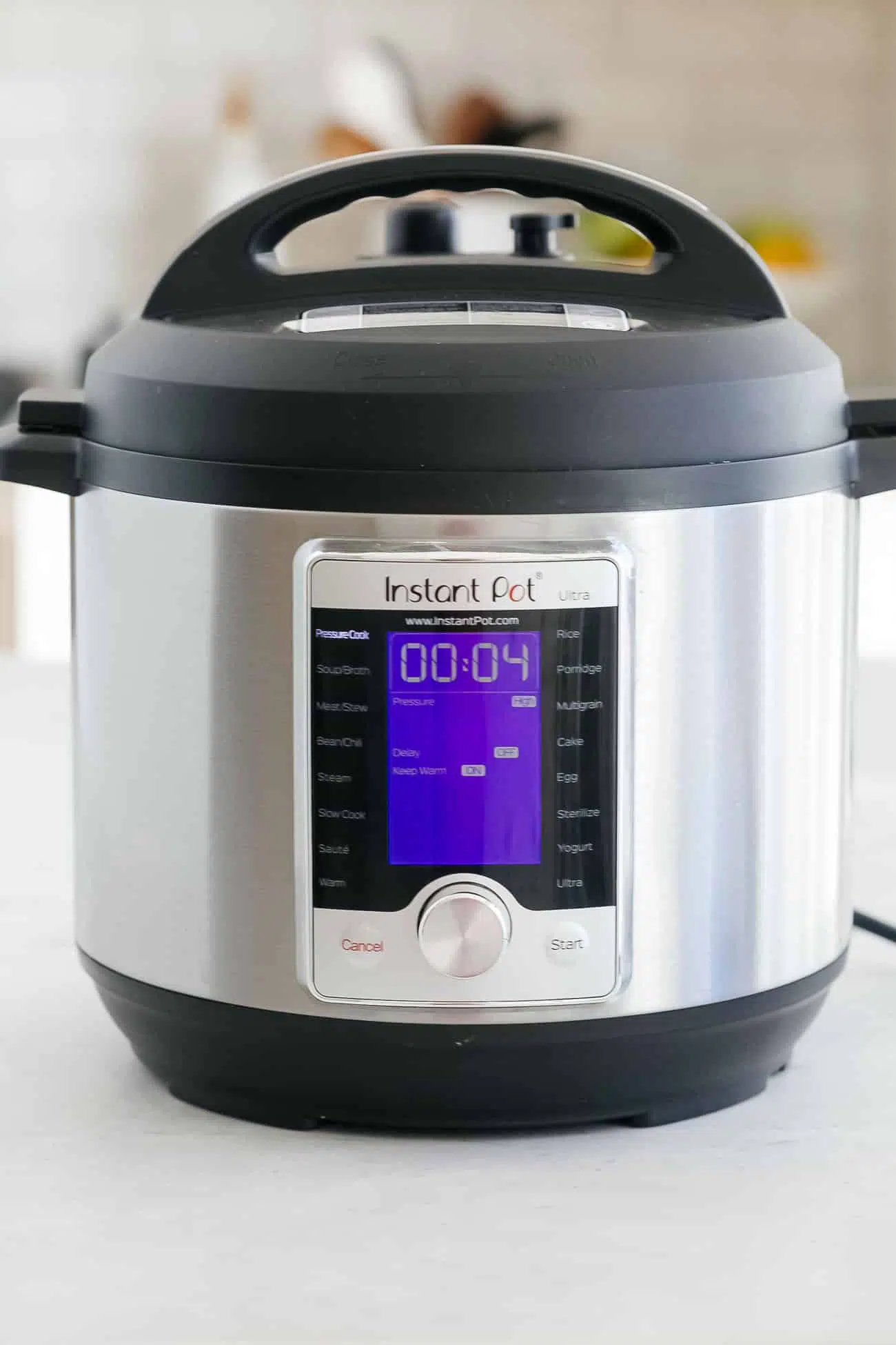 Instant Pot set to pressure cook for four minutes.