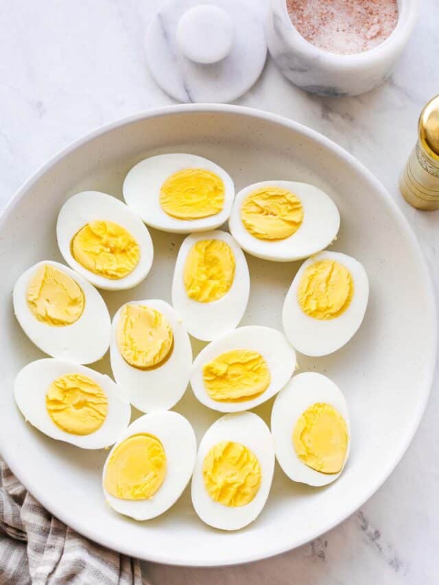 How to Hard Boiled Eggs - Primavera Kitchen