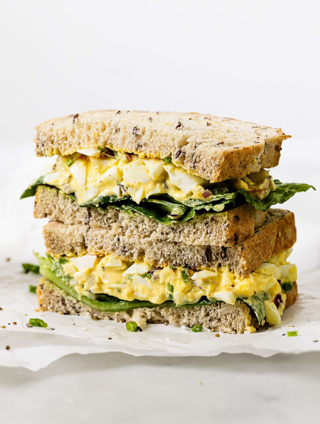 closeup of egg salad sandwich