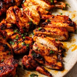 closeup view of grilled chicken thighs