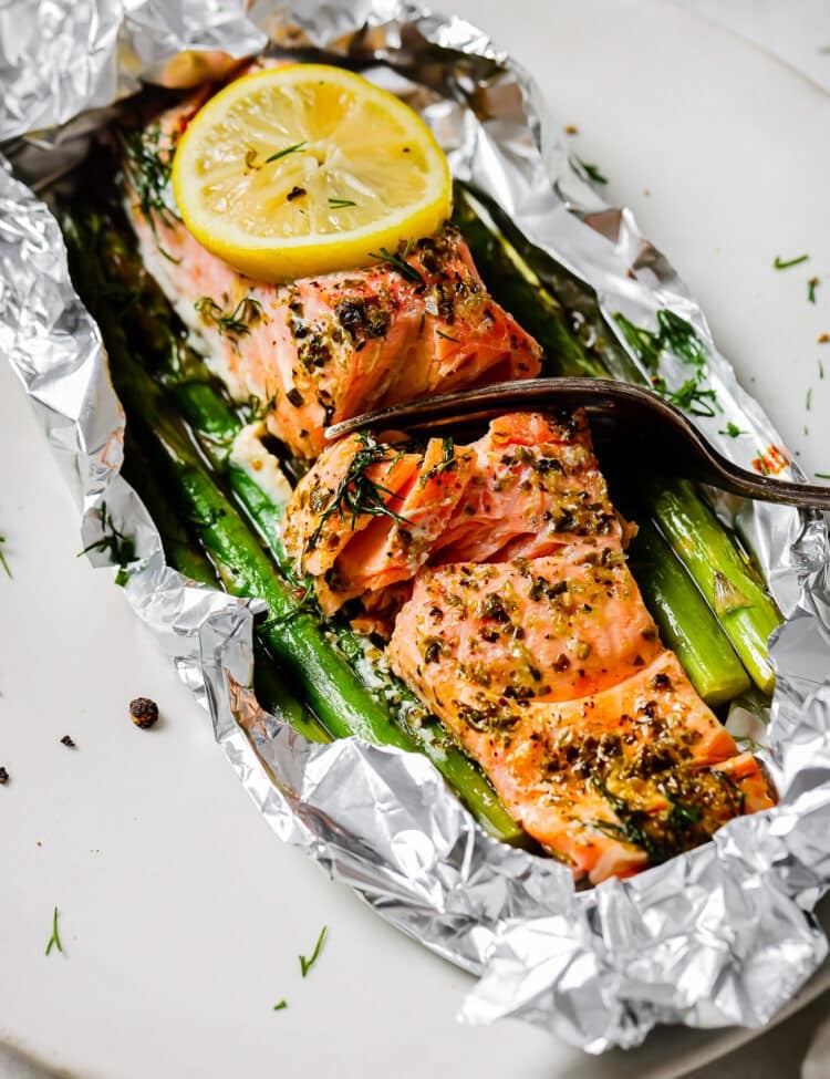 Oven baked salmon in foil