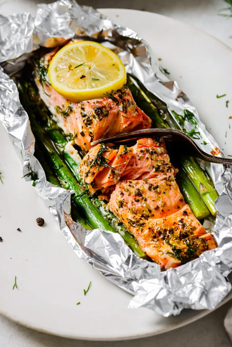 Oven Baked Salmon in Foil – Tender, Flaky & Done in 30 Minutes
