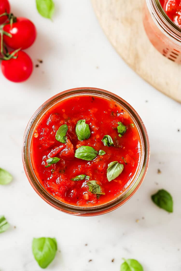 How to Make Tomato Sauce – Simple &amp; Bursting with Flavor!