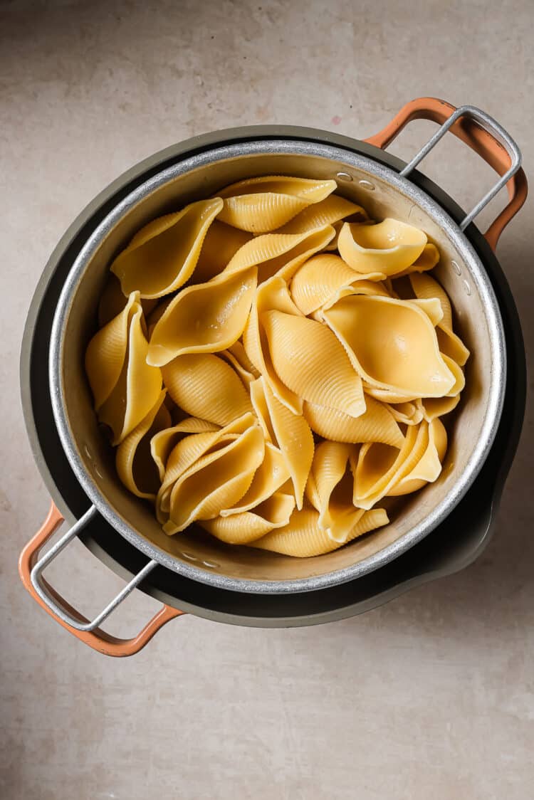 Stuffed Shells with Ricotta: Cheesy, and Great for Family Dinner!