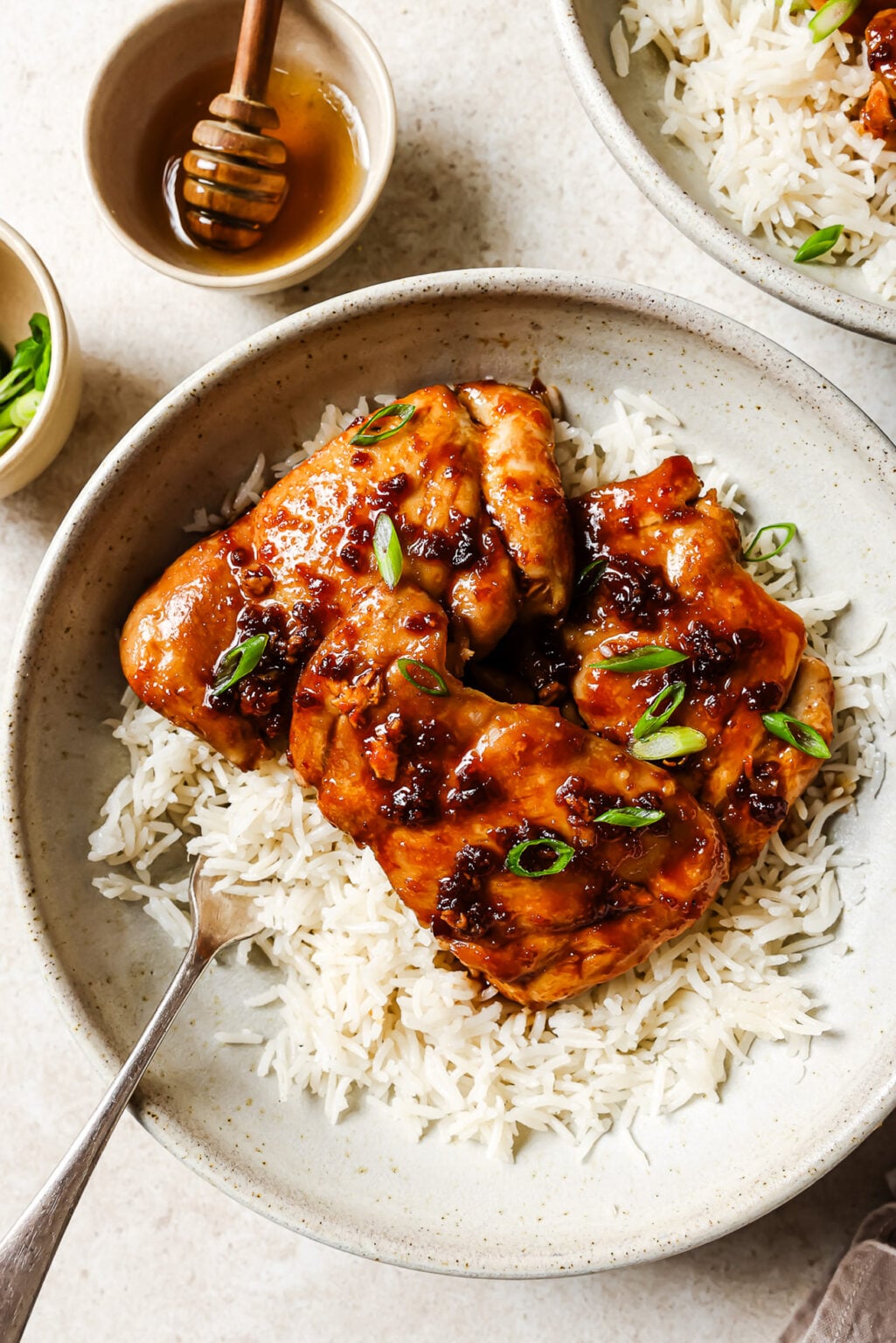 Honey Garlic Chicken Thighs – Sweet, Savory & Ready in 30 Mins!